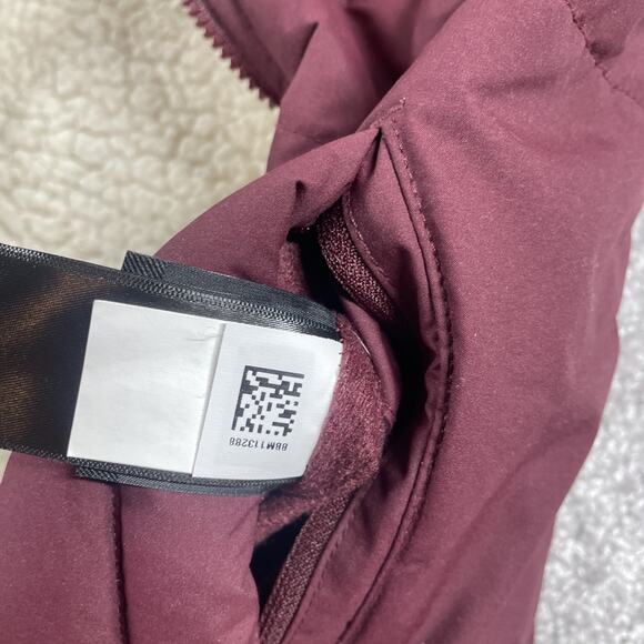 North Face Vest Womens Small Reversible Puffer Sherpa Zip Up Wine Purple - Picture 10 of 16